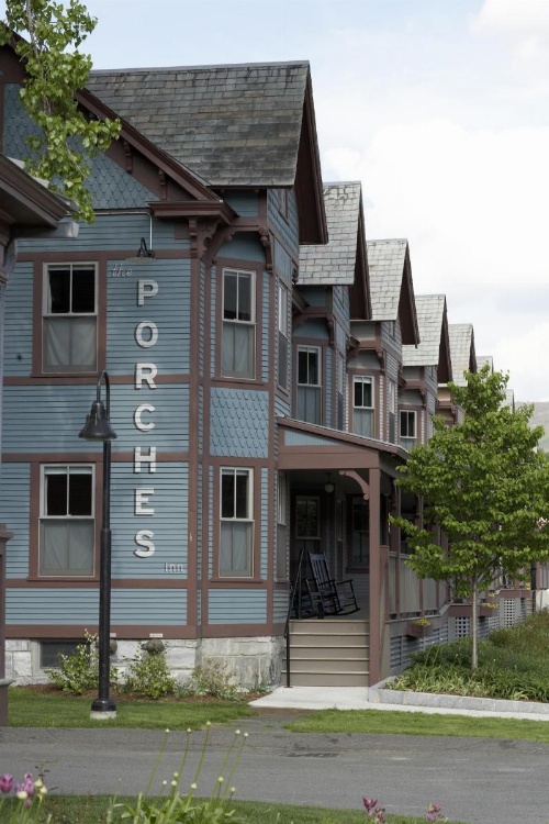The Porches Inn at Mass MoCA image 12